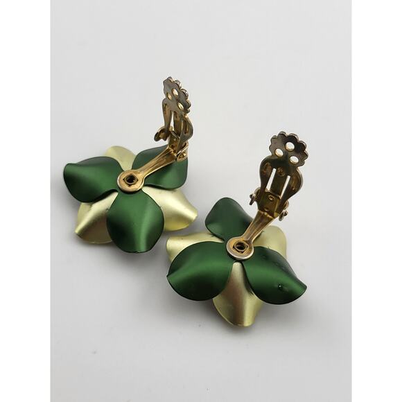 Vintage Green Gold Flower Clip Earrings Rhinestone Mid Century Jewelry - Picture 4 of 4